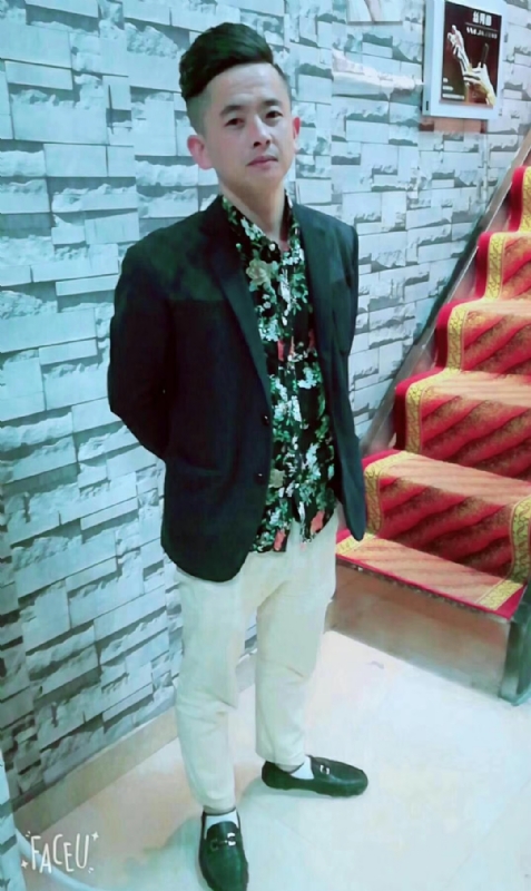 男人三十而立的第一张照片--汕头相亲服务中心