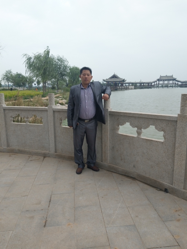 寻找爱的第一张照片--汕头相亲服务中心