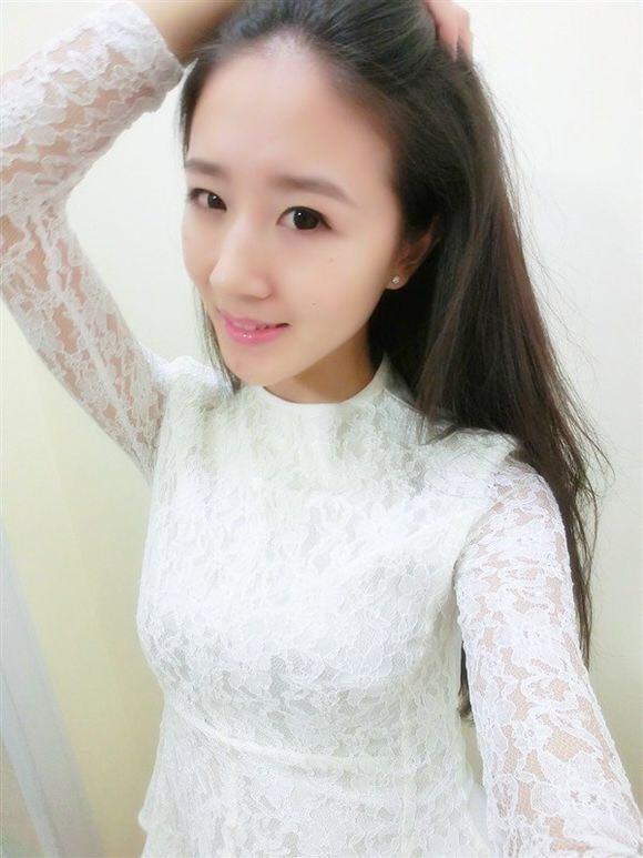 初久与歌的第一张照片--汕头相亲服务中心