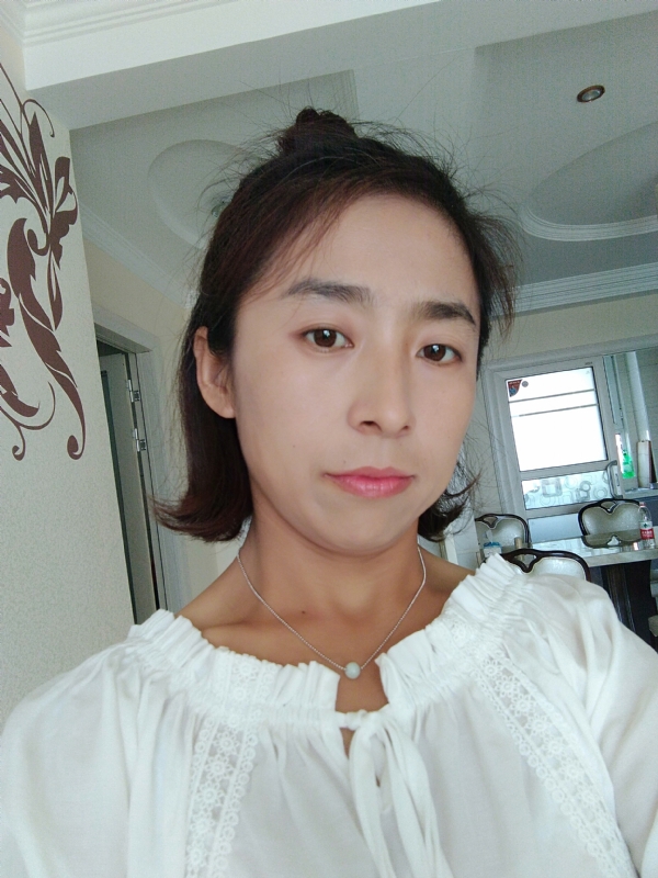 柠檬的第一张照片--汕头相亲服务中心