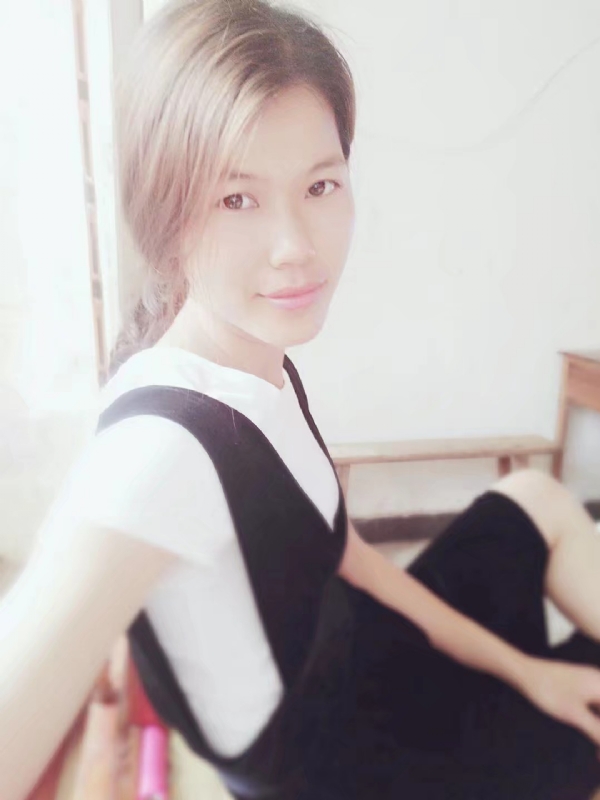 婷婷的第一张照片--汕头相亲服务中心