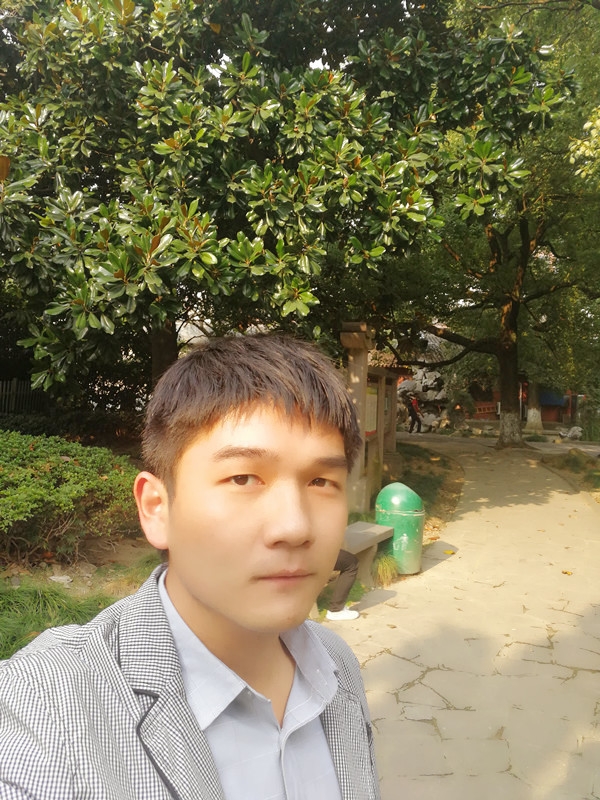 暂时的第一张照片--汕头相亲服务中心