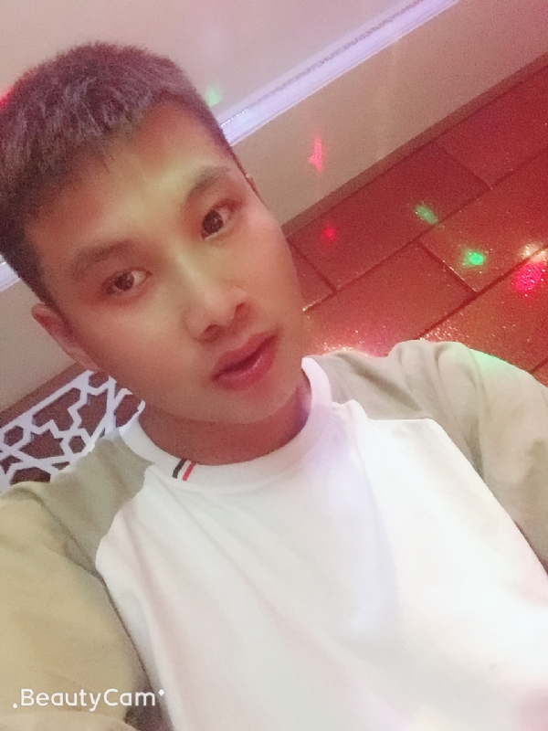 阿锋的第一张照片--汕头相亲服务中心