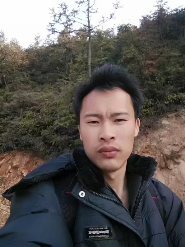 高富帅的第一张照片--汕头相亲服务中心