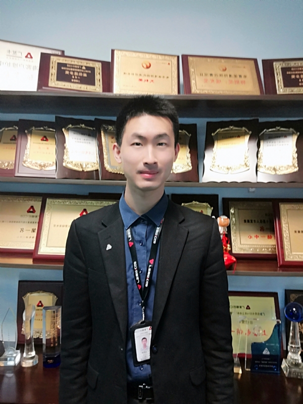 魔都青年的第一张照片--汕头相亲服务中心