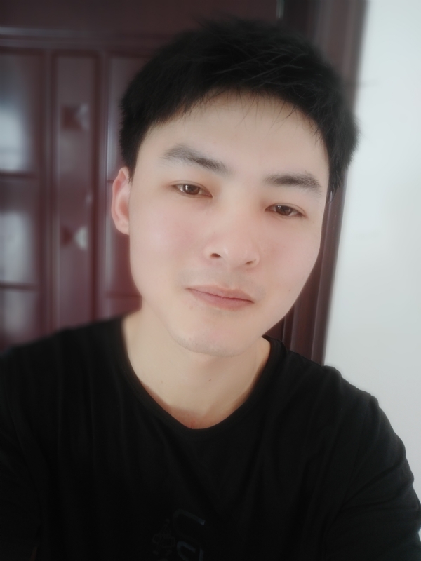 小情绪)っ的第一张照片--汕头相亲服务中心