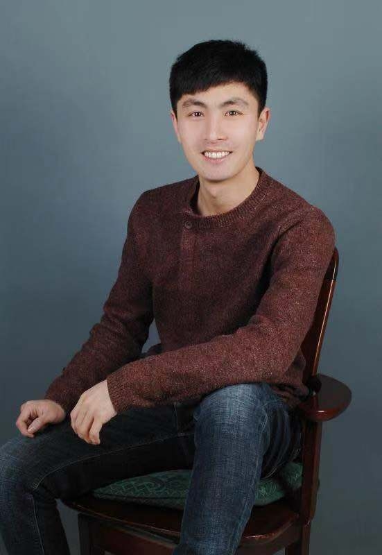 王泽的第二张照片--汕头相亲服务中心