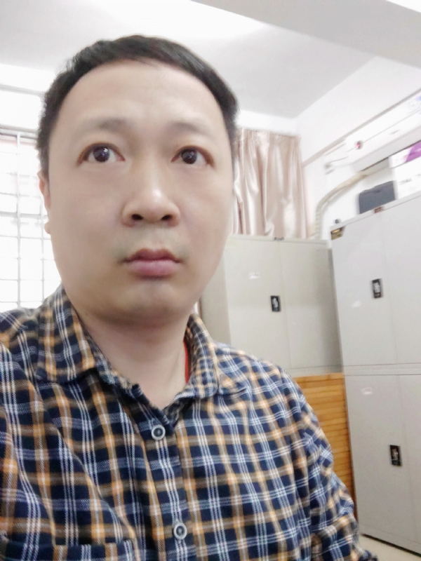 羽飞飞雪的第一张照片--汕头相亲服务中心