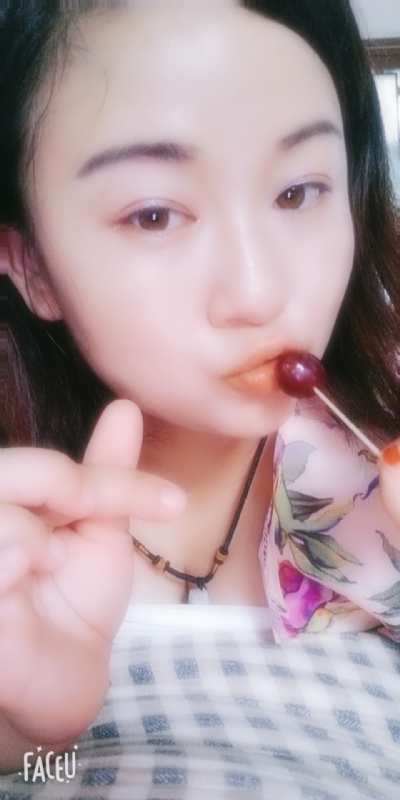 霸气璐妞的第一张照片--汕头相亲服务中心