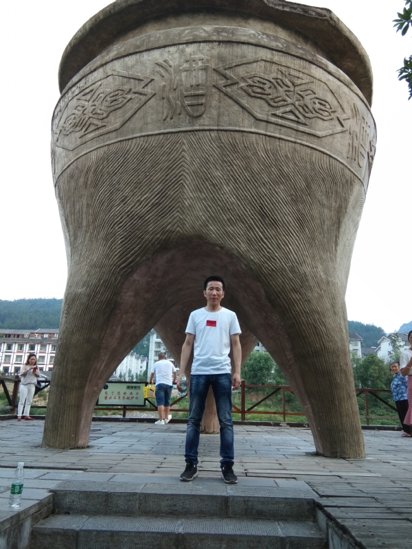 致青春的第一张照片--汕头相亲服务中心