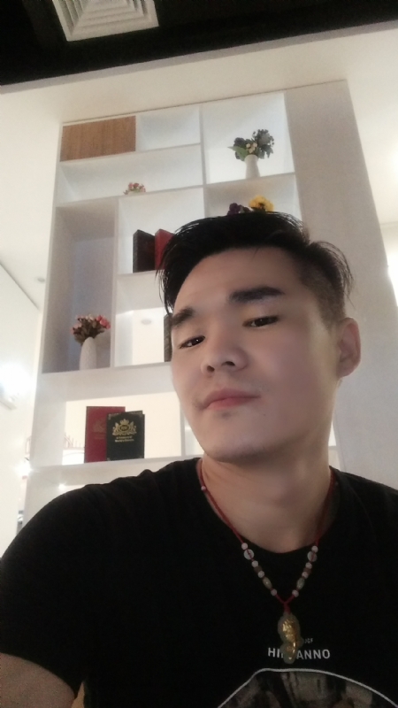 涵博随缘的第一张照片--汕头相亲服务中心