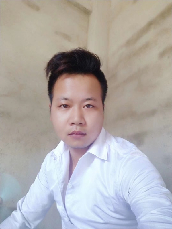 寻觅爱情的第一张照片--汕头相亲服务中心