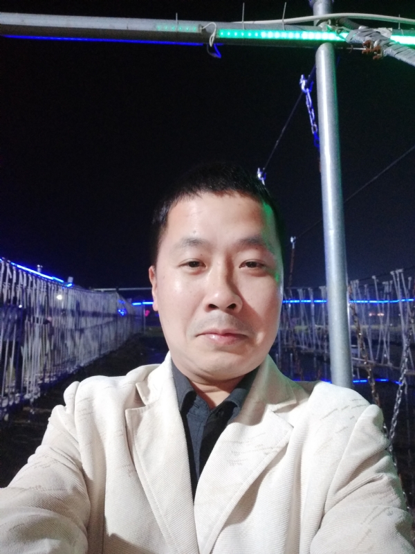 阿峰的第一张照片--汕头相亲服务中心