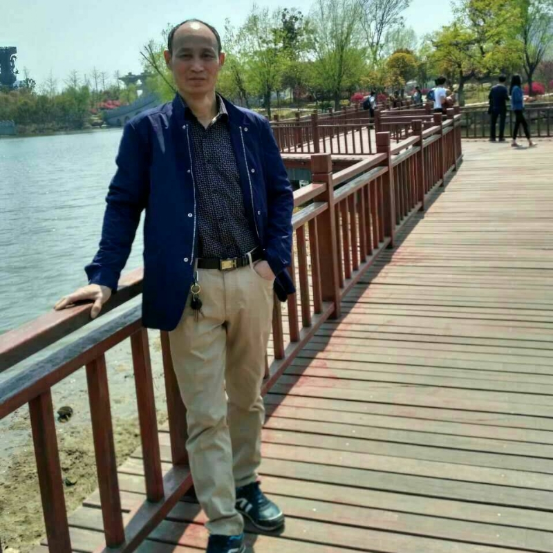 大随帅哥的第一张照片--汕头相亲服务中心