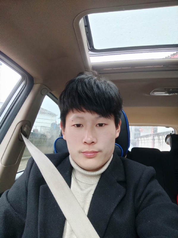 少年的第一张照片--汕头相亲服务中心