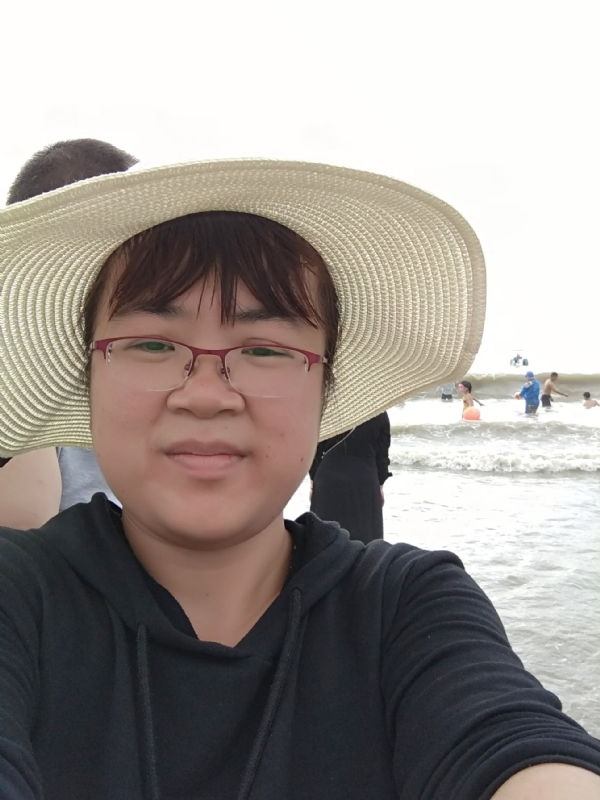 一辈子珍惜你的第一张照片--汕头相亲服务中心