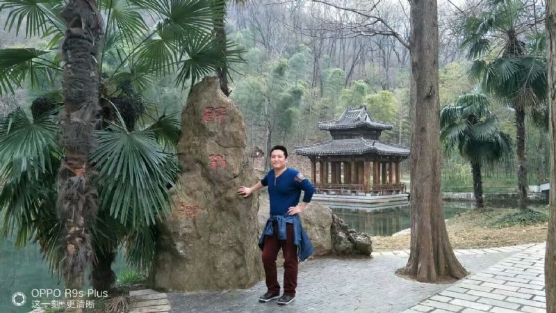 烦事用点心的第一张照片--汕头相亲服务中心