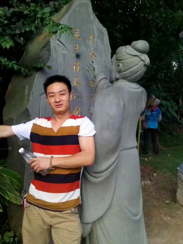 相依相伴的第一张照片--汕头相亲服务中心