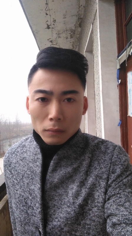 谁伴我闯荡的第一张照片--汕头相亲服务中心