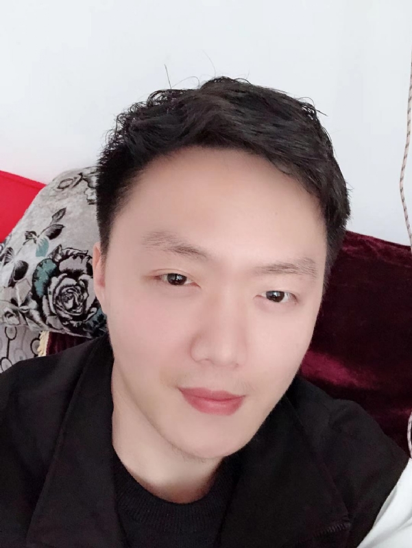 执迷的鲸鱼的第一张照片--汕头相亲服务中心