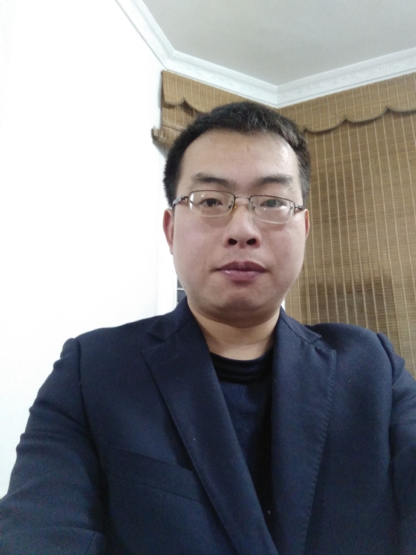 简单爱的第一张照片--汕头相亲服务中心