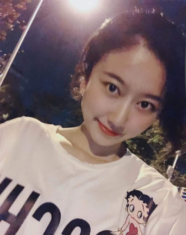 佳佳的第一张照片--汕头相亲服务中心