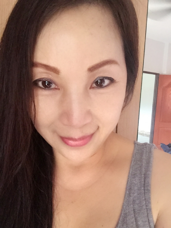 ying的第一张照片--汕头相亲服务中心