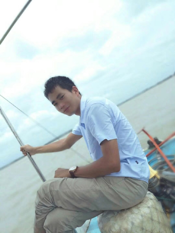 慵懒的猫的第一张照片--汕头相亲服务中心