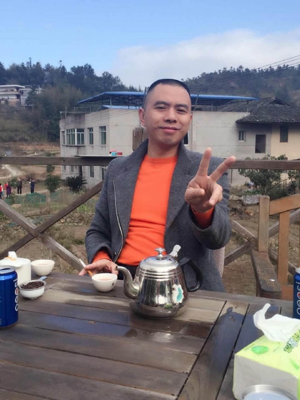 往生的第一张照片--汕头相亲服务中心