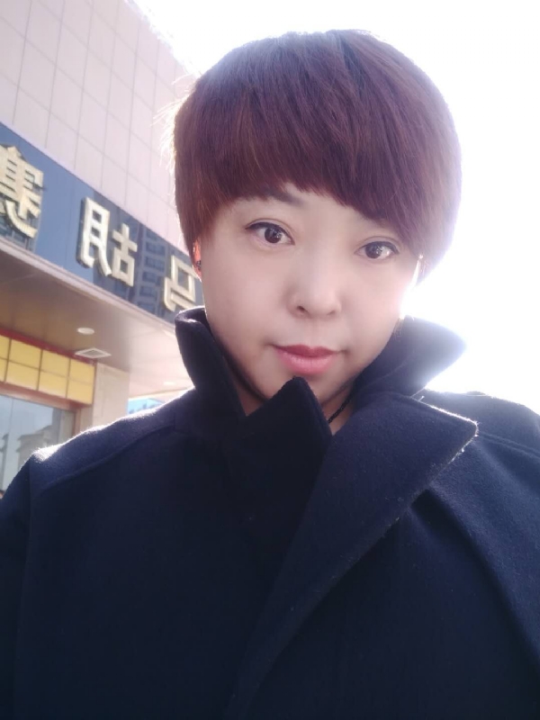 霞儿的第一张照片--汕头相亲服务中心