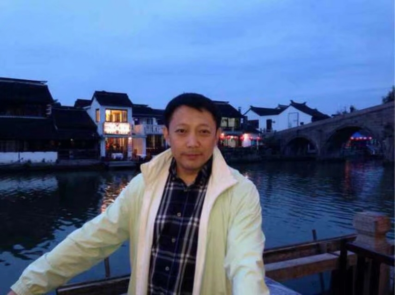 巧克力绅士的第六张照片--汕头相亲服务中心