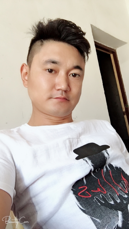 yang的第一张照片--汕头相亲服务中心