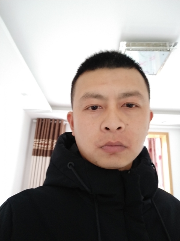 吴伟899的第一张照片--汕头相亲服务中心