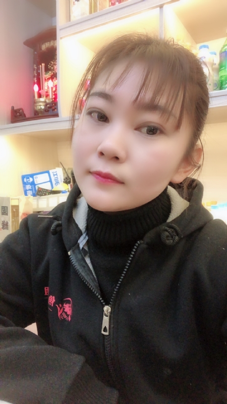 泡沫的第一张照片--汕头相亲服务中心