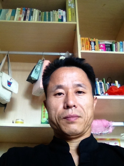 龙三少的第一张照片--汕头相亲服务中心