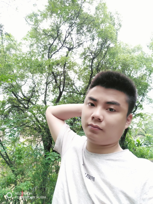 黄帅哥的第一张照片--汕头相亲服务中心