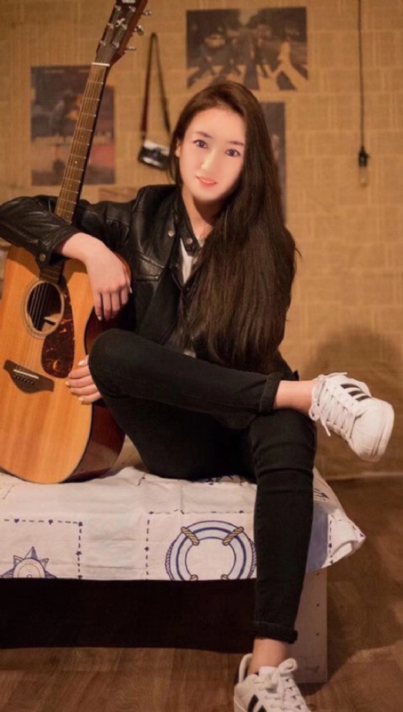 水中月的第一张照片--汕头相亲服务中心