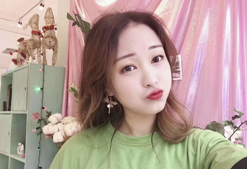 罗兰的第二张照片--汕头相亲服务中心