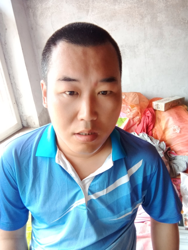 灰太狼的第一张照片--汕头相亲服务中心