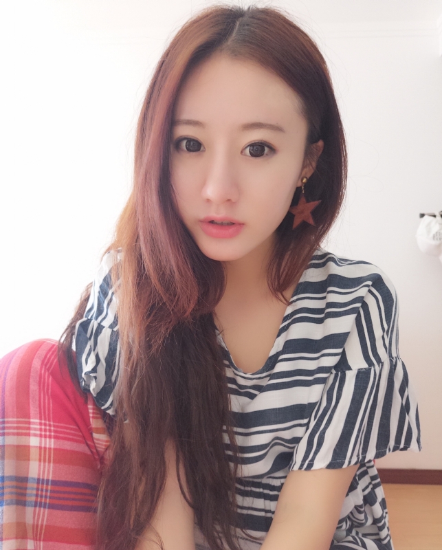 没有故事的女同学的第二张照片--汕头相亲服务中心