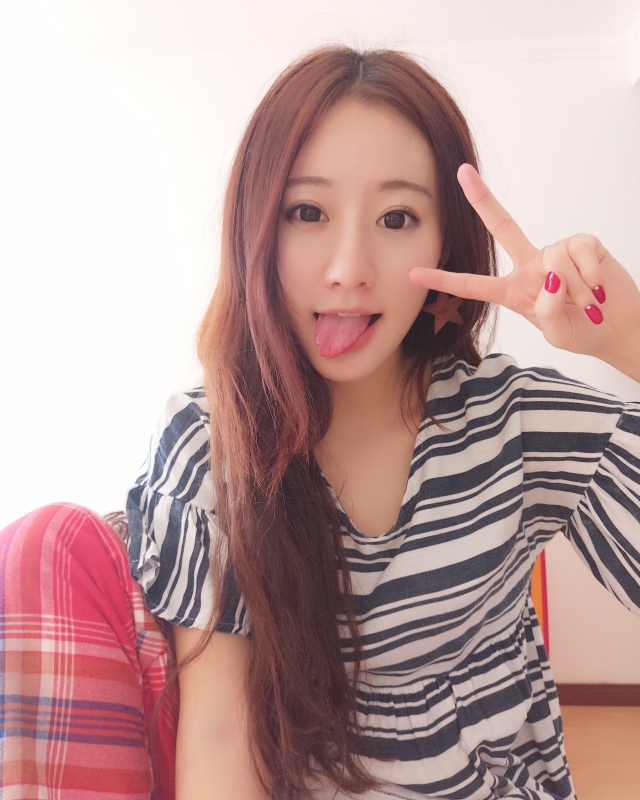 没有故事的女同学的第三张照片--汕头相亲服务中心