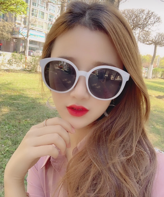 唐小小的第二张照片--汕头相亲服务中心