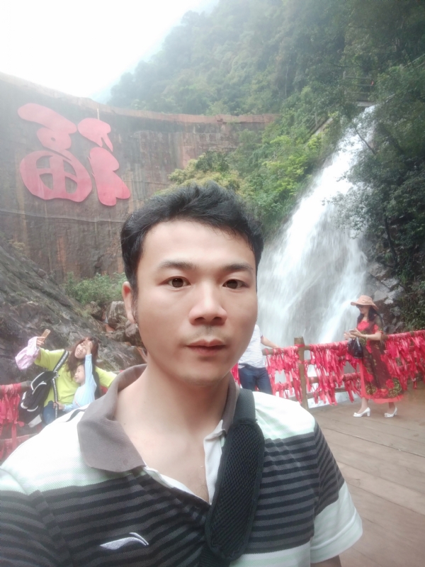 珊珊您是珊无无无妻的第一张照片--汕头相亲服务中心