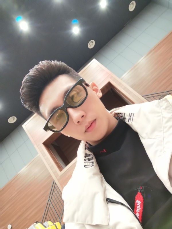 少年已不在年少的第一张照片--汕头相亲服务中心