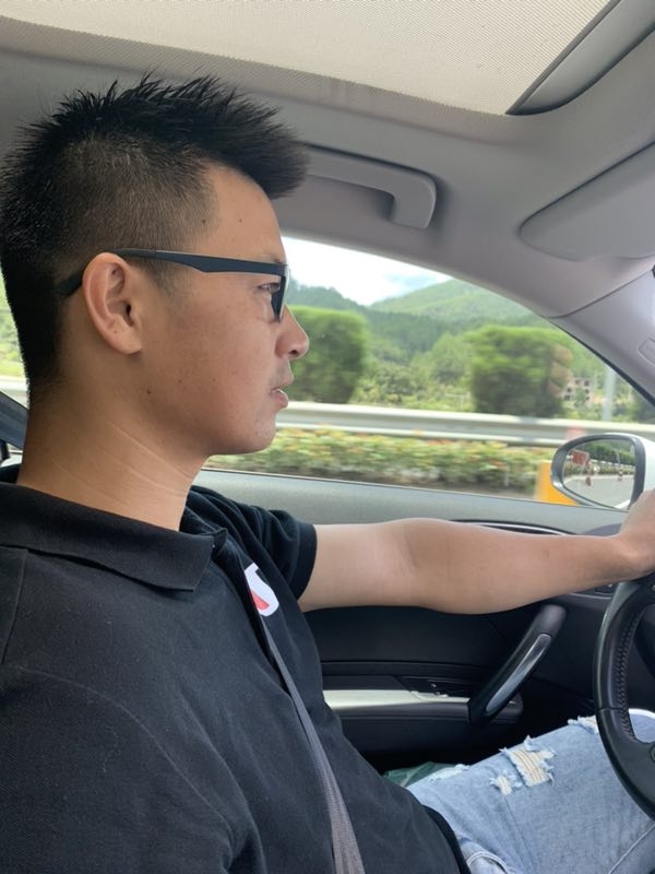 浪漫益友的第一张照片--汕头相亲服务中心