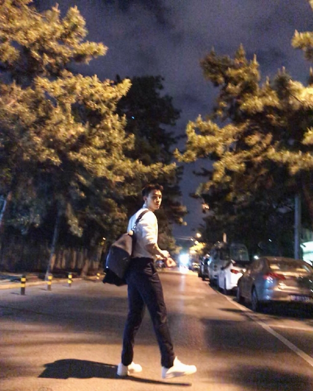 深海的第二张照片--汕头相亲服务中心