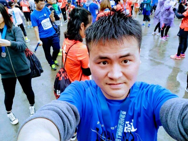 小五在跳舞的第一张照片--汕头相亲服务中心