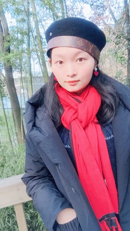 风中百合的第一张照片--汕头相亲服务中心