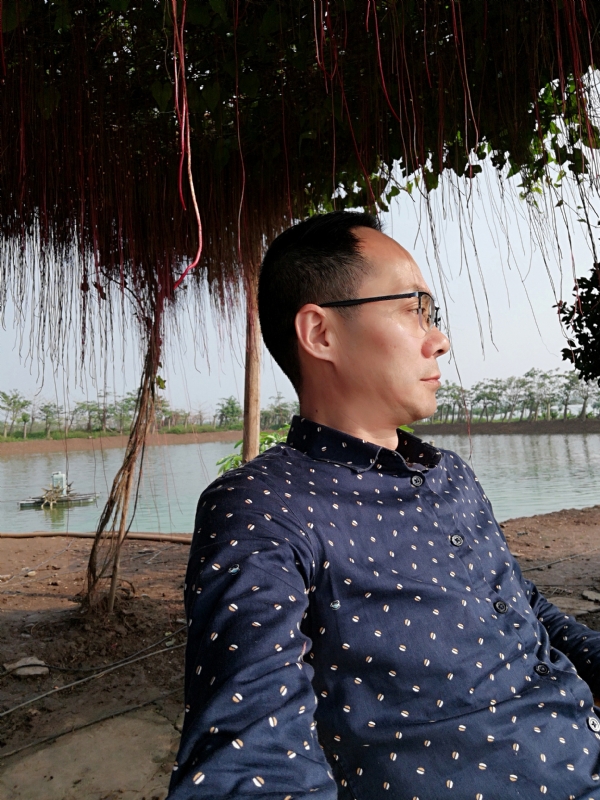 守望烟云的第一张照片--汕头相亲服务中心