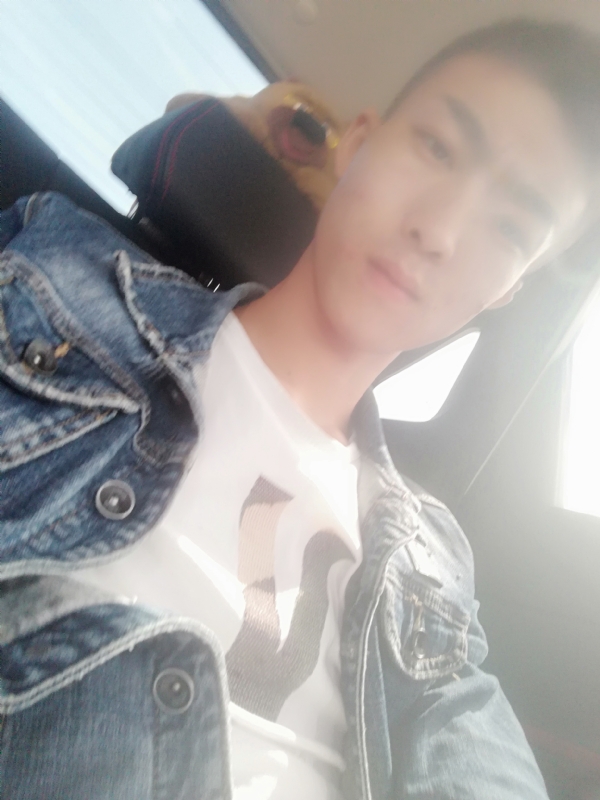 傻雕的第一张照片--汕头相亲服务中心